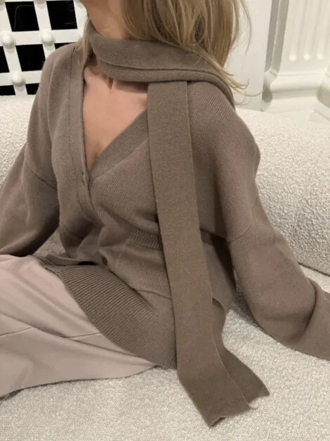 ELLEN SCARF BROWN