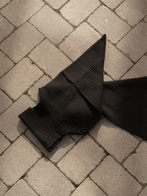 REBLIA BLACK