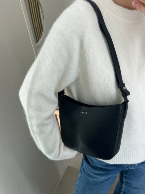 TUVA BLACK