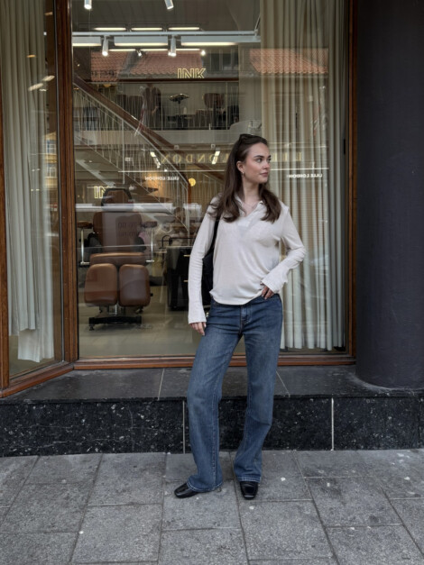 THEA JEANS