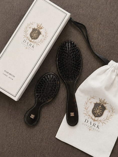 HAIR BRUSH LARGE OFF WHITE