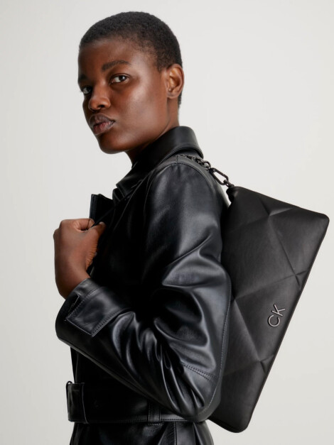 RE-LOCK QUILT WRISTELET CLUTCH BLACK