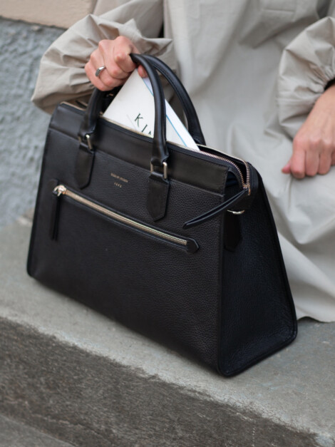 ZELEA BLACK