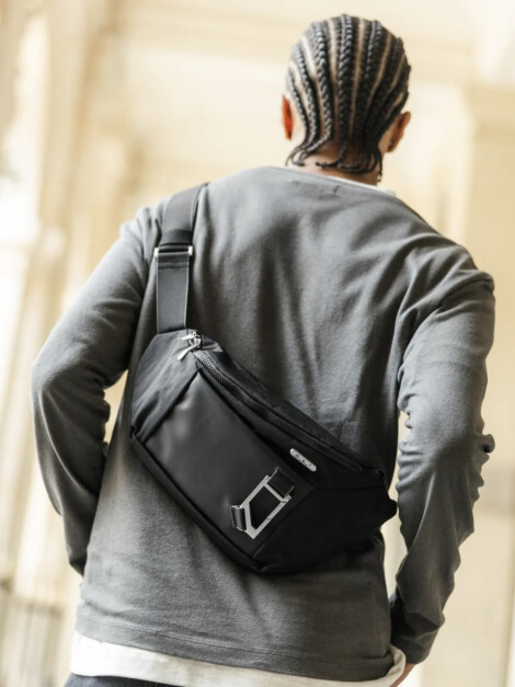 ENTOUR SLING 6L BLACK OUT