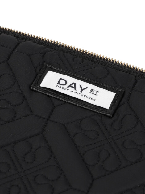 Q FLOTILE FOLDER13 BLACK