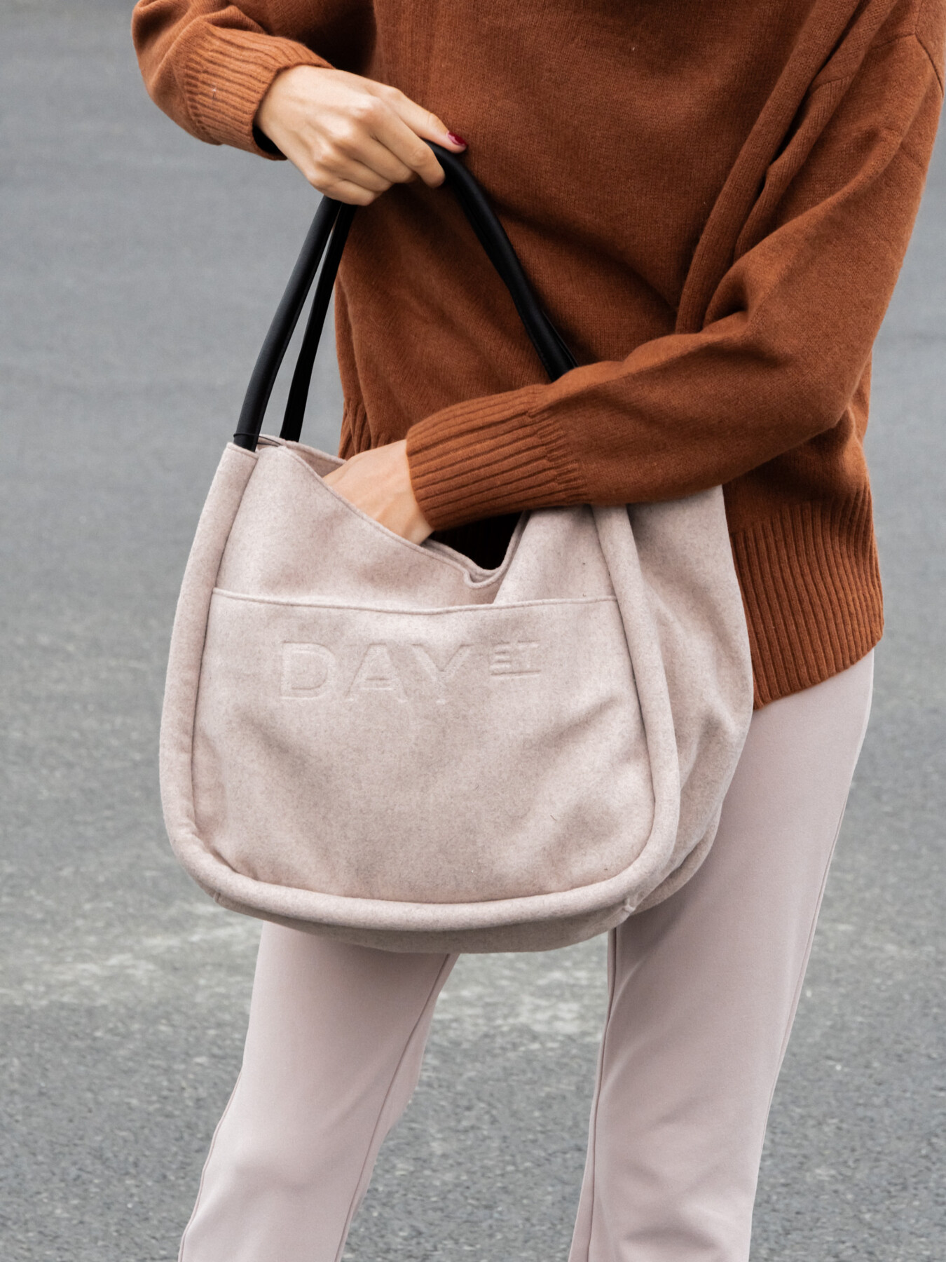 DAY WOOLEN SMALL SHOPPER TAUPE MELANGE