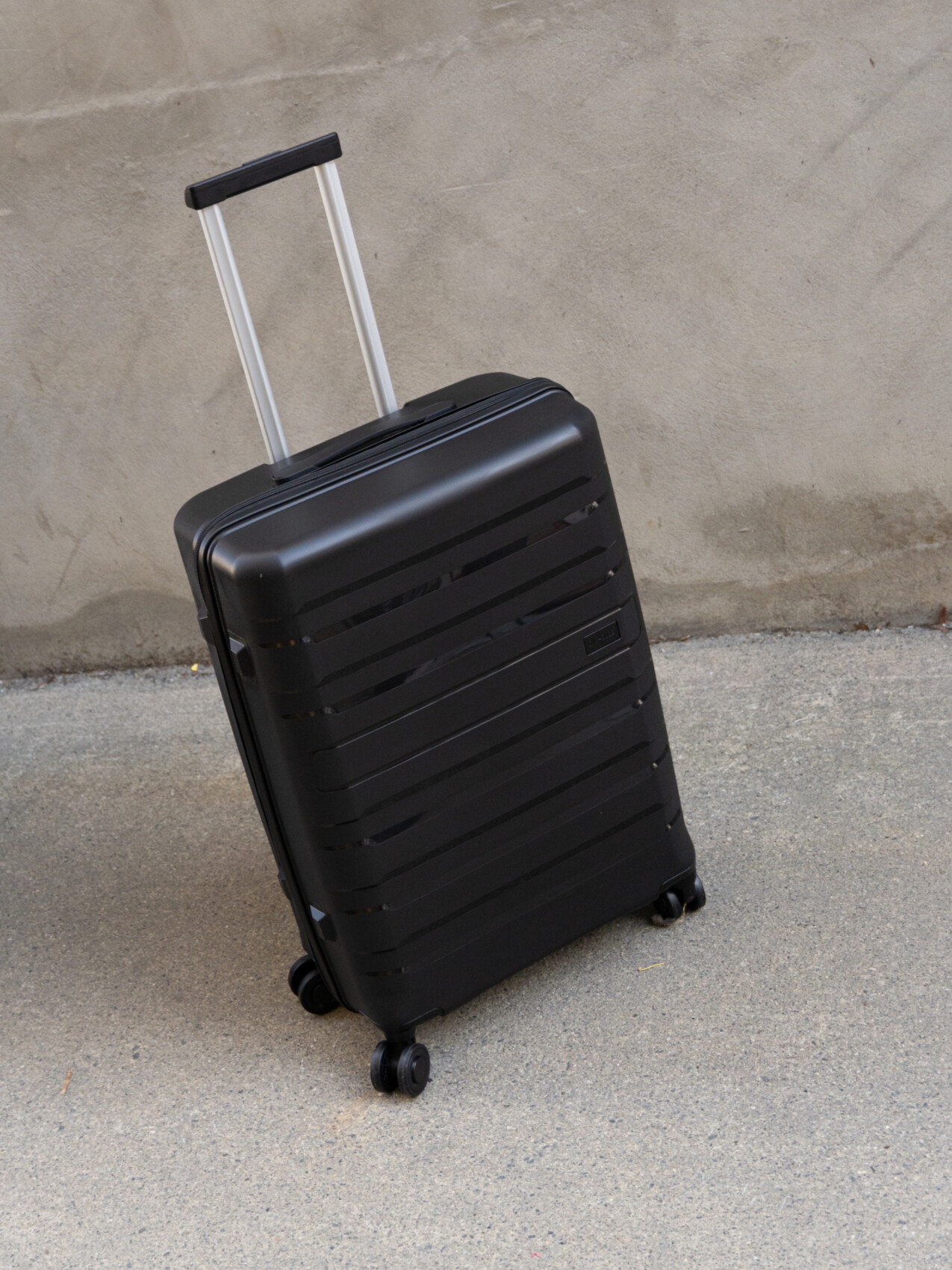 SKY CUBE 02 65CM BLACK bag.no