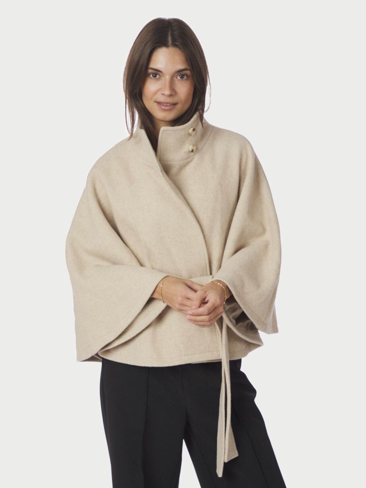 ZANNA WOOL CAPE SAND