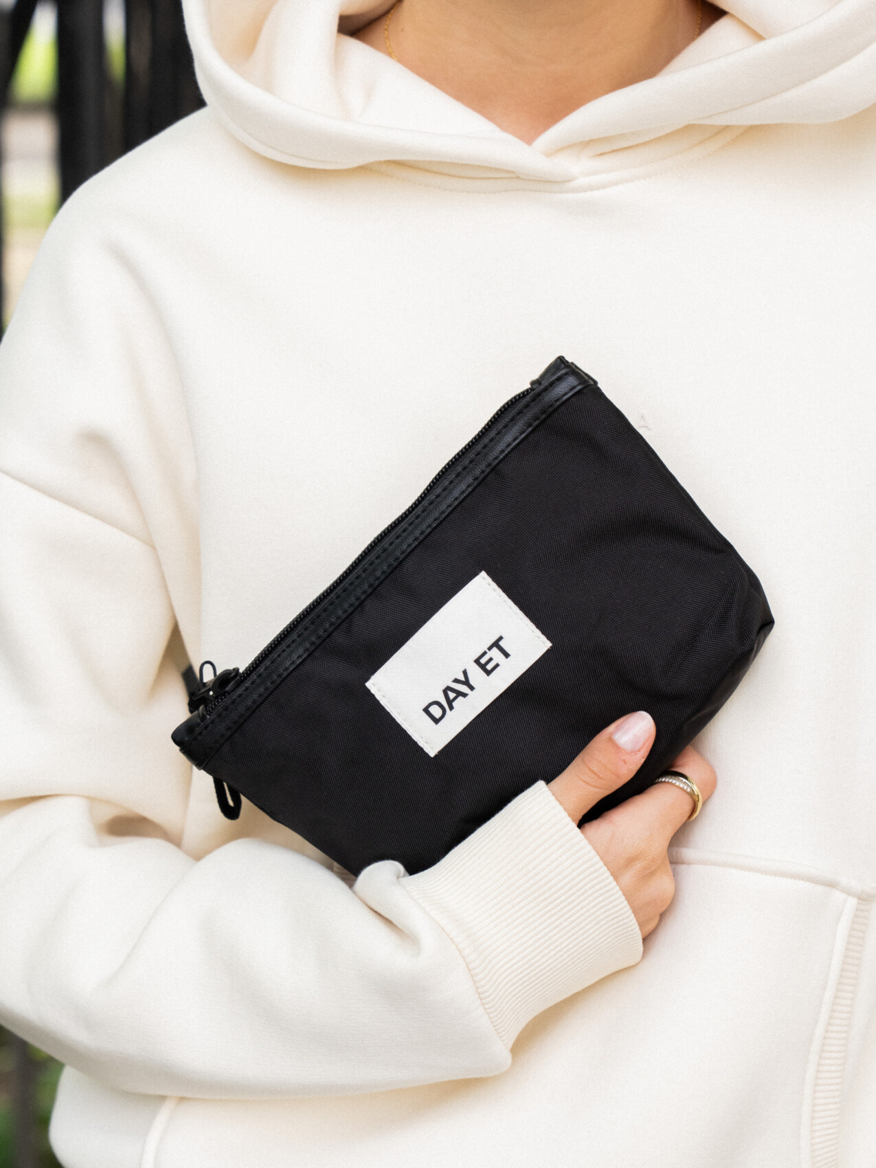 RE-S MINI BLACK