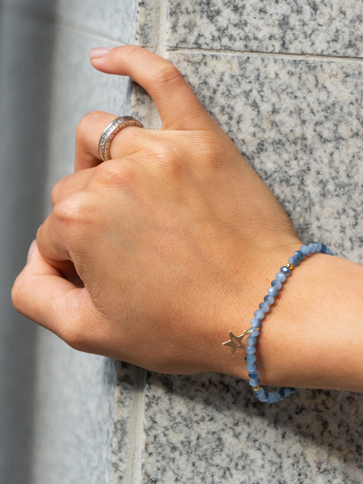 CRYSTAL BEAD BRACELET SPARKLED LIGHT BLUE