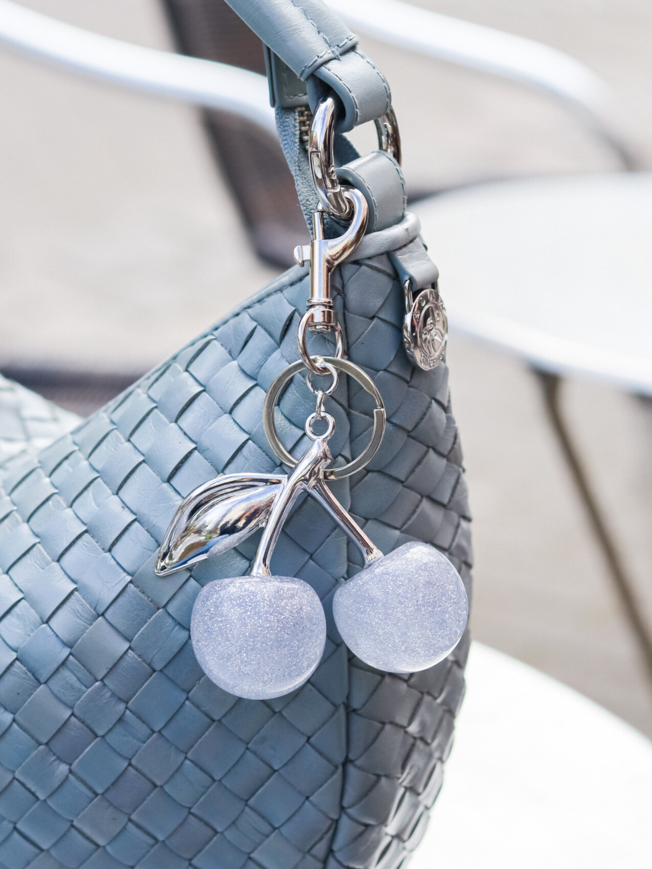 CHERRY BAG CHARM SILVER GLITTER