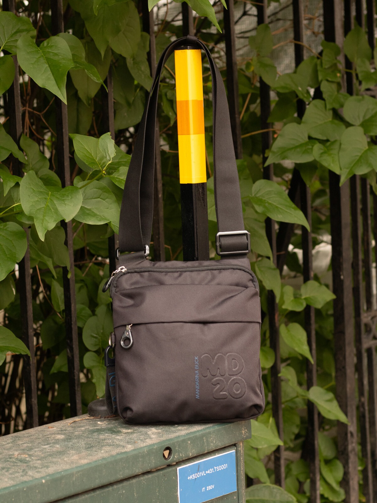 MD20 CROSSOVER BLACK bag.no
