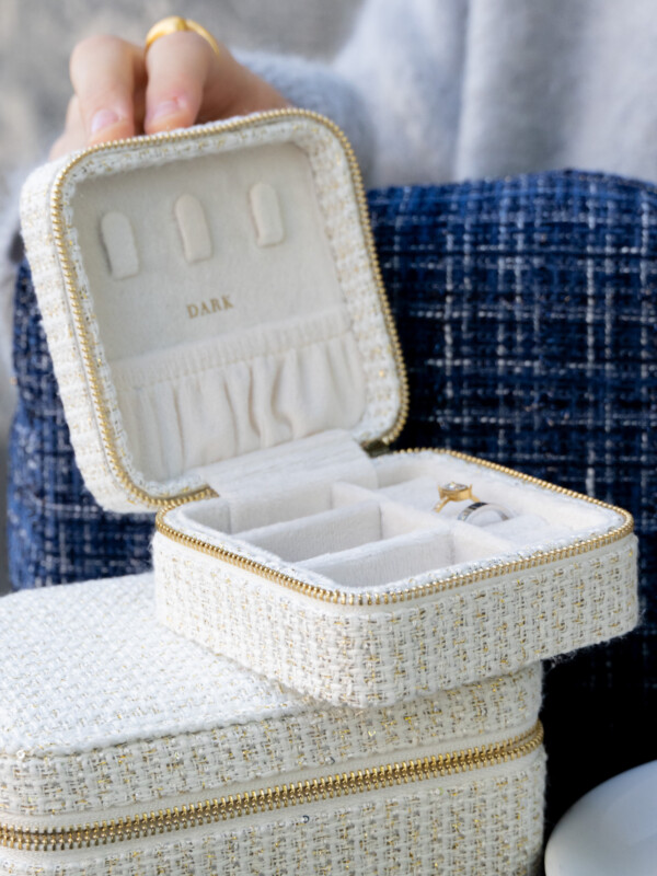 TWEED JEWELLERY BOX MINI OFF WHITE W/GOLD