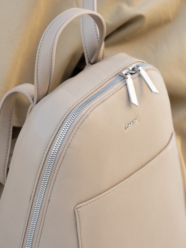 CK MUST DOME BACKPACK SILVER MINK