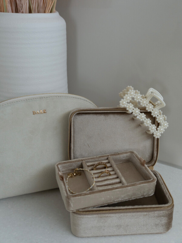 VELVET JEWELLERY BOX SPARKLED CHAMPAGNE