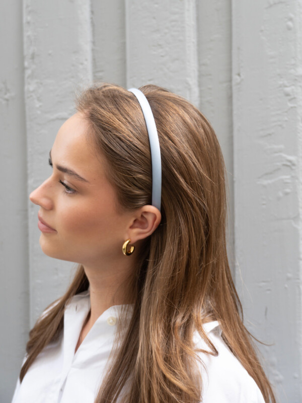 SATIN HAIR BAND THIN LIGHT BLUE