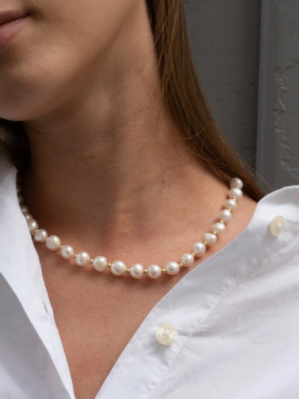 FRESH WATER PEARL NECKLACE 8MM W/GOLD BEADS