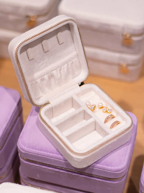 Velvet Jewellery Box Mini Off White