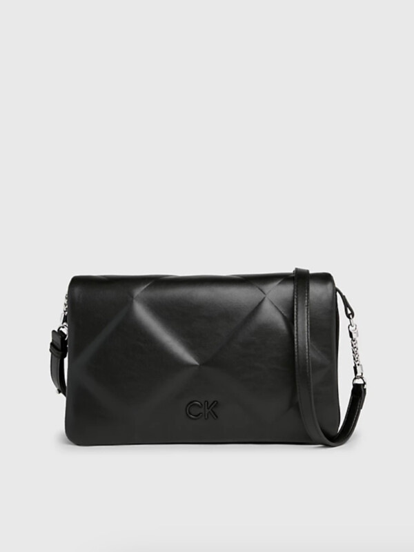 QUILT SHOULDER BAG BLACK