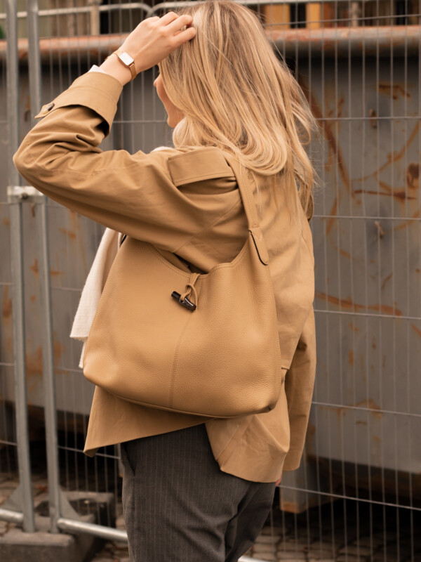 Longchamp Roseau Essential - Leather Shoulder Bag in Brown