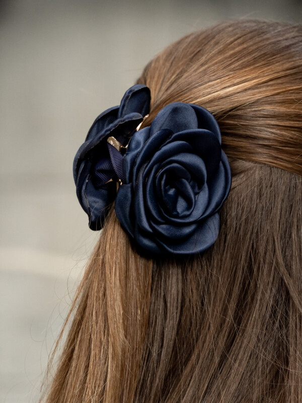 SATIN ROSE HAIR CLAW NAVY BLUE