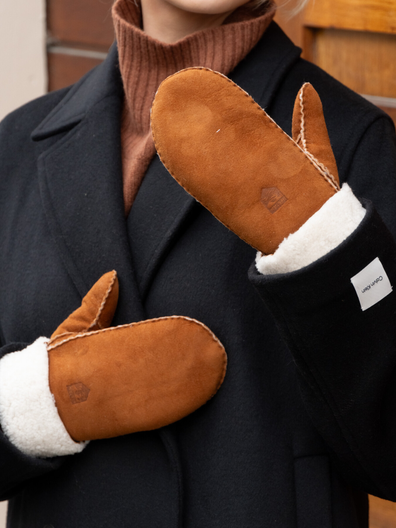 SHEEPSKIN MITT KORK