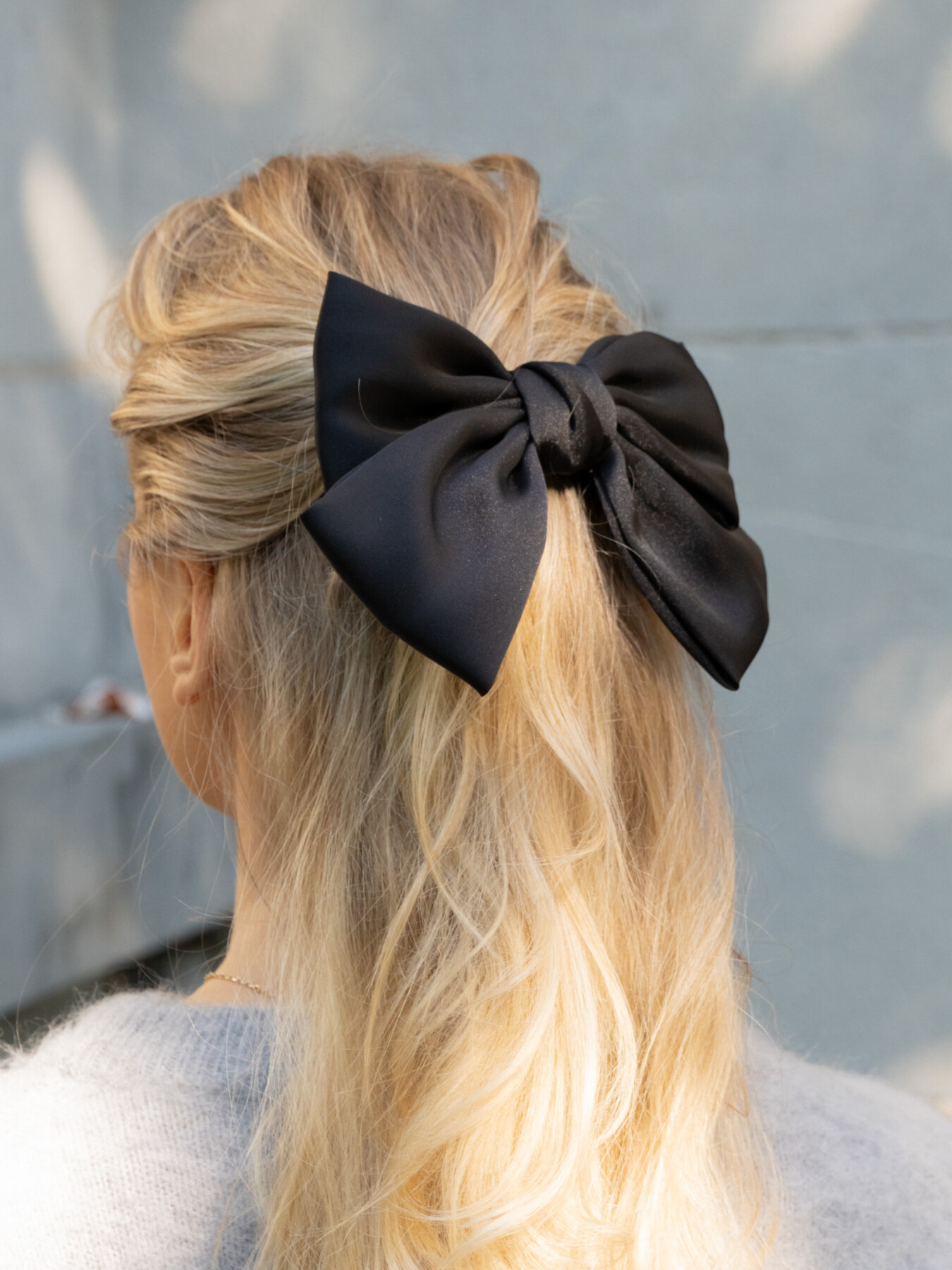 SATIN BOW HAIR CLIP BLACK