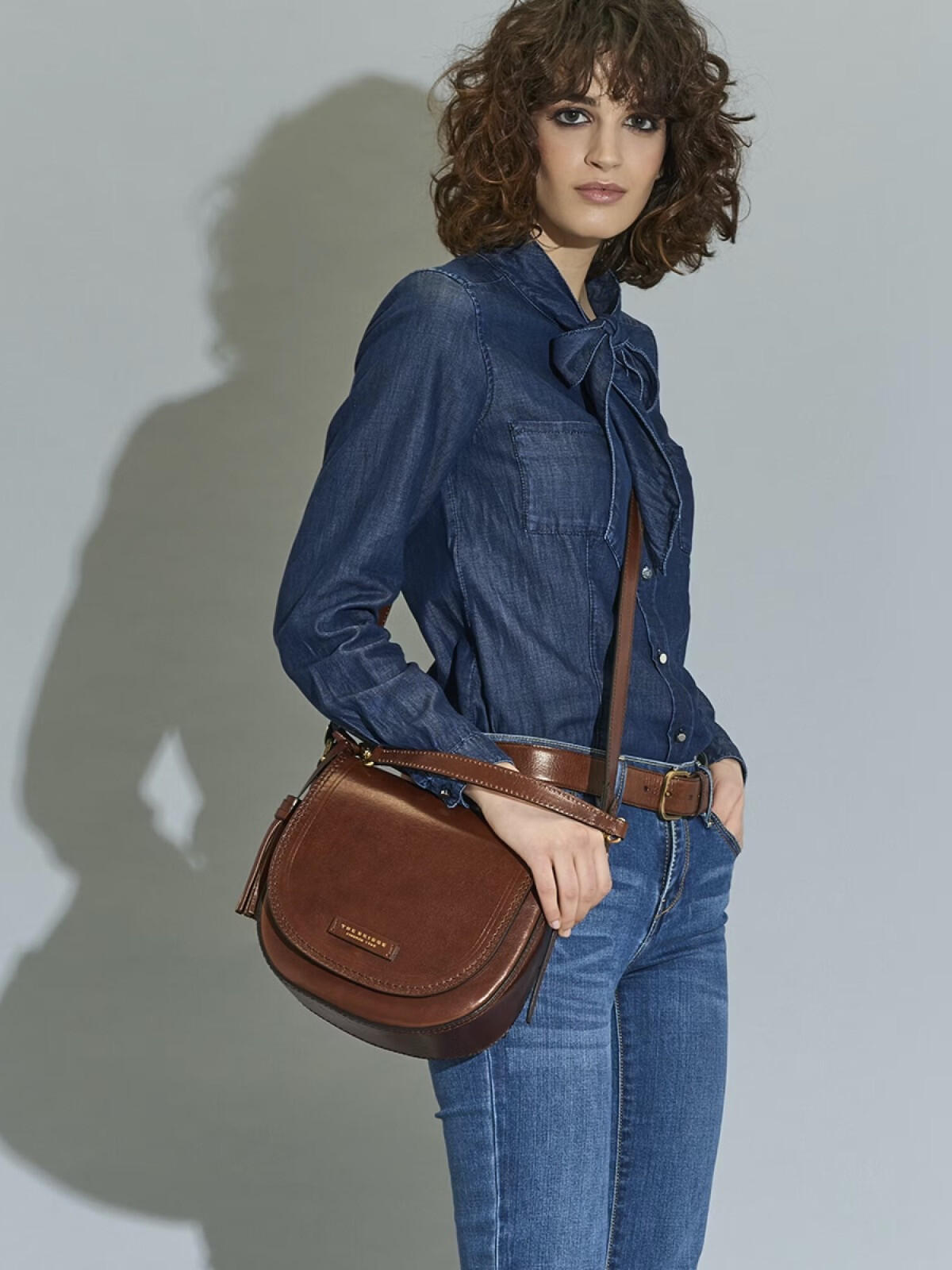 THE BRIDGE CROSSBODY COGNAC