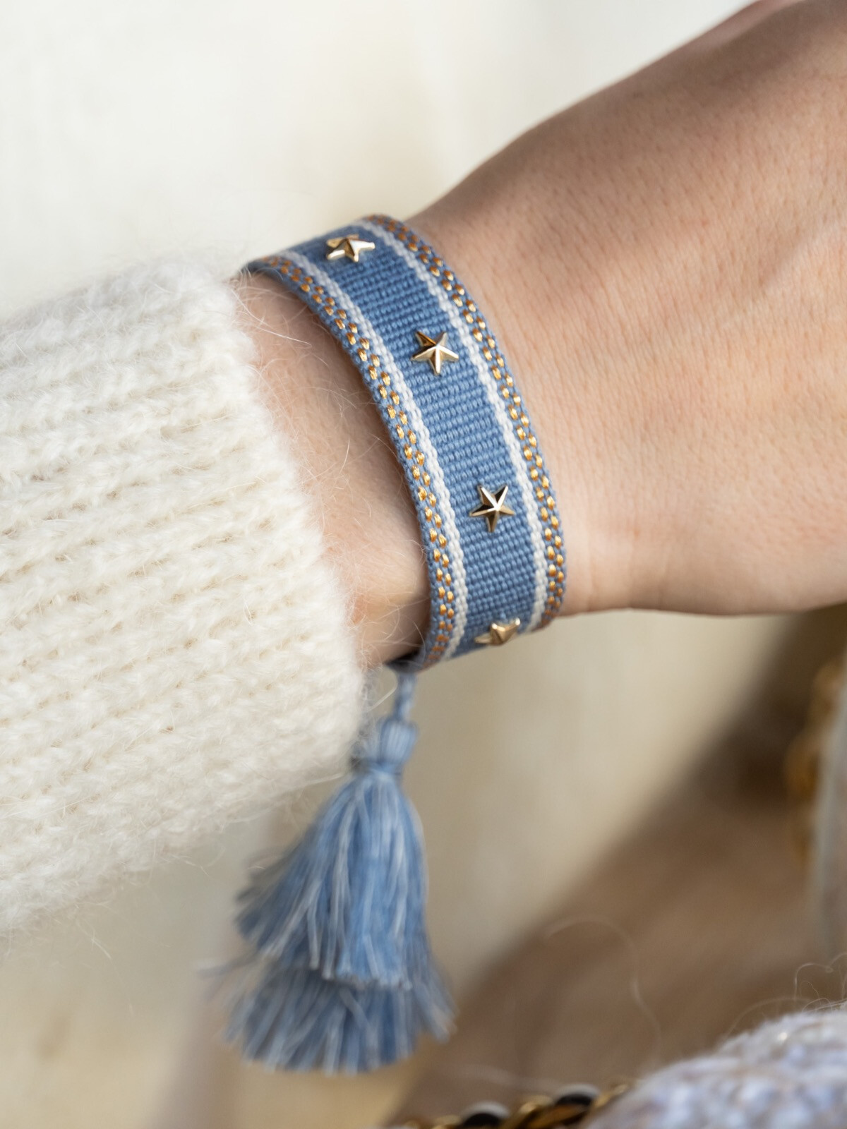 TØYARMBÅND STAR STUD LIGHT BLUE W/GOLD