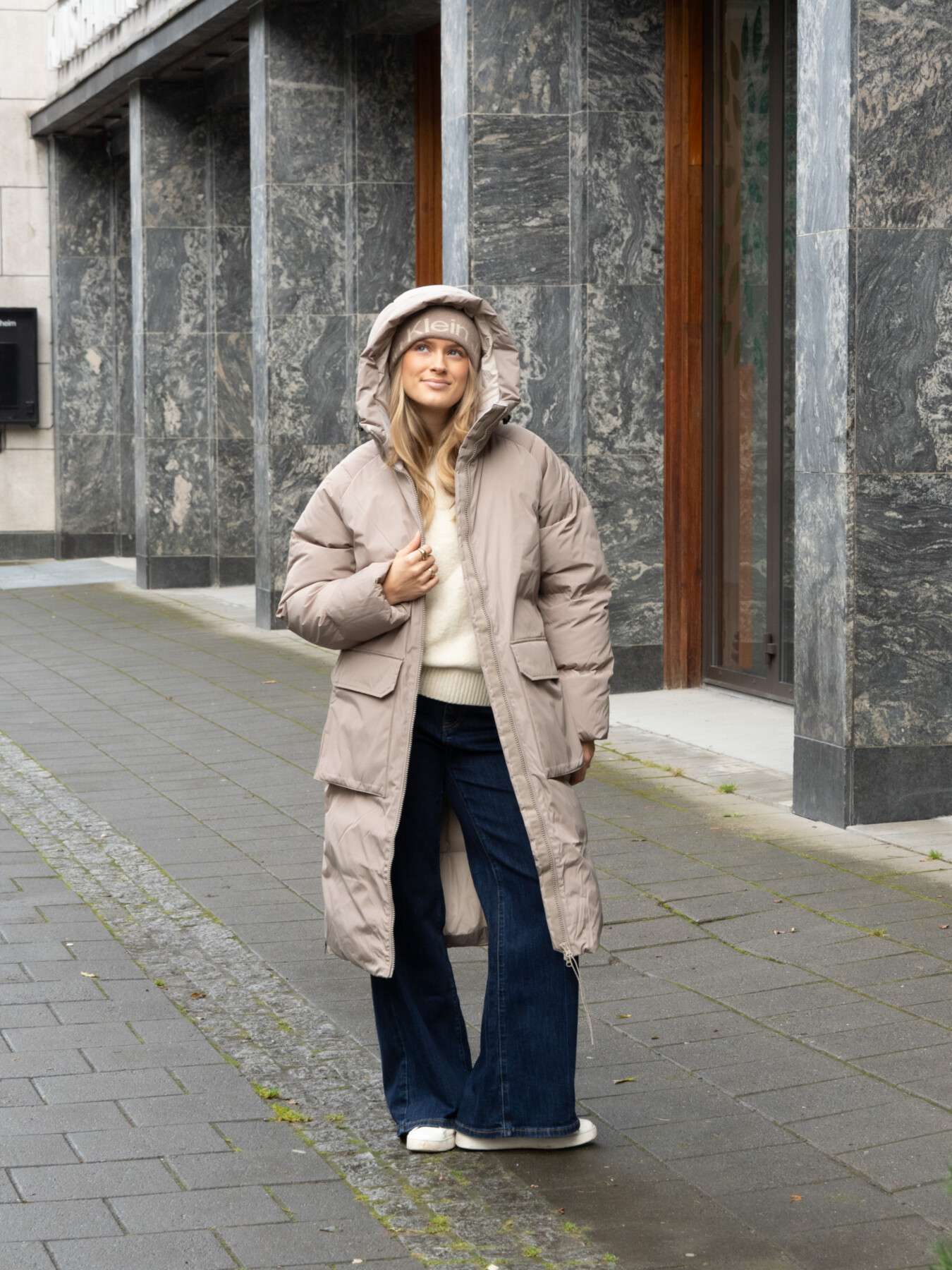 W BLUEBIRD DOWN COAT AVID BEIGE