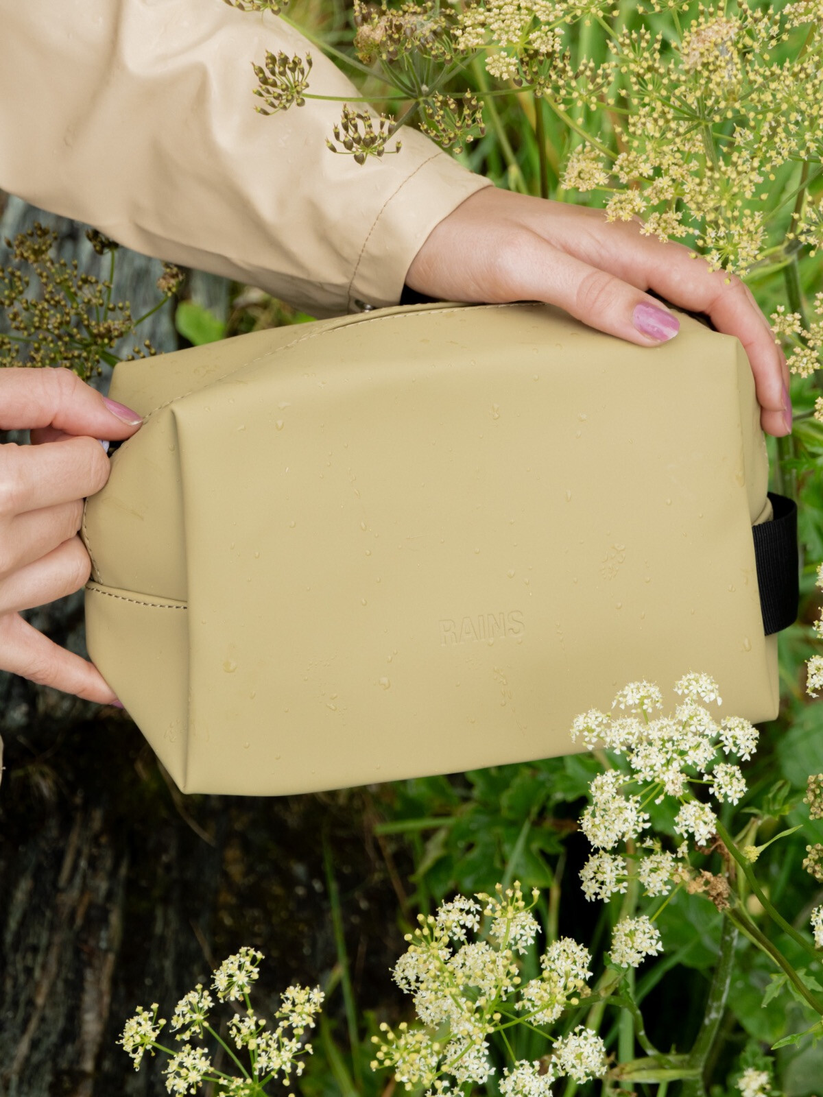 WASH BAG SMALL W3 KHAKI