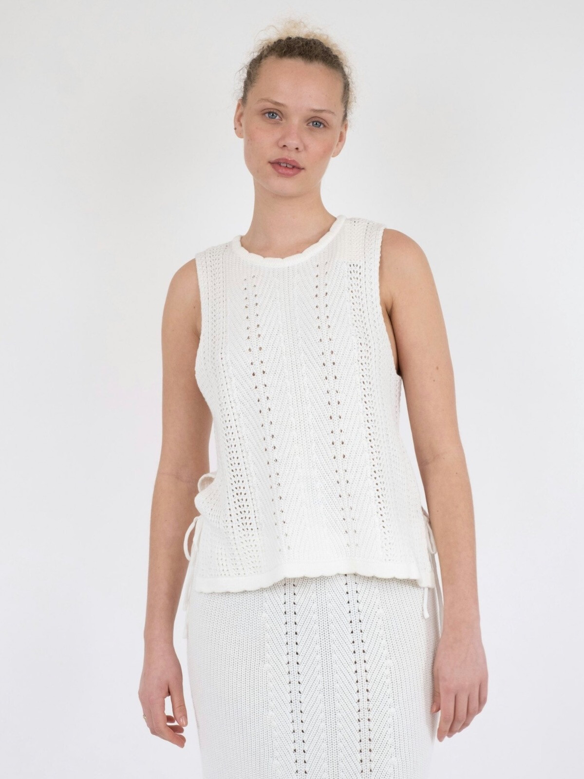 ARITZA CROCHET KNIT TOP