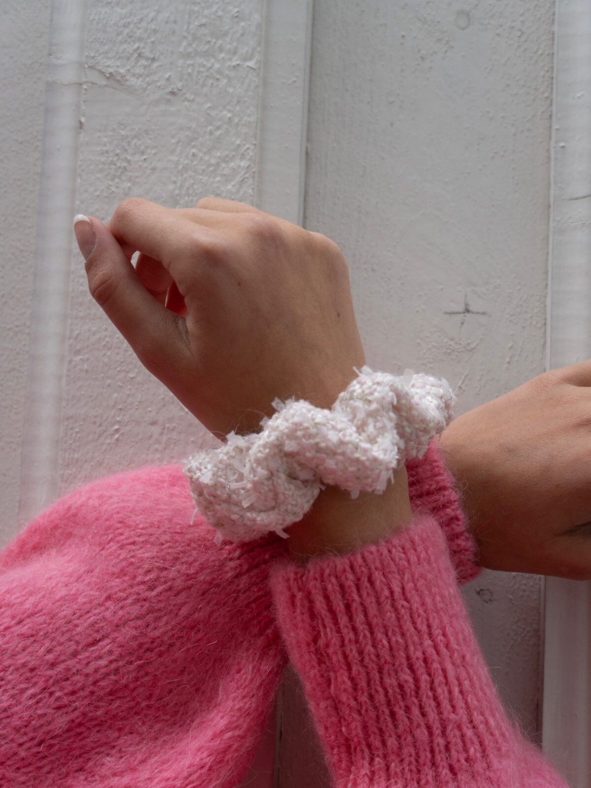 TWEED SCRUNCHIE PALE ROSE