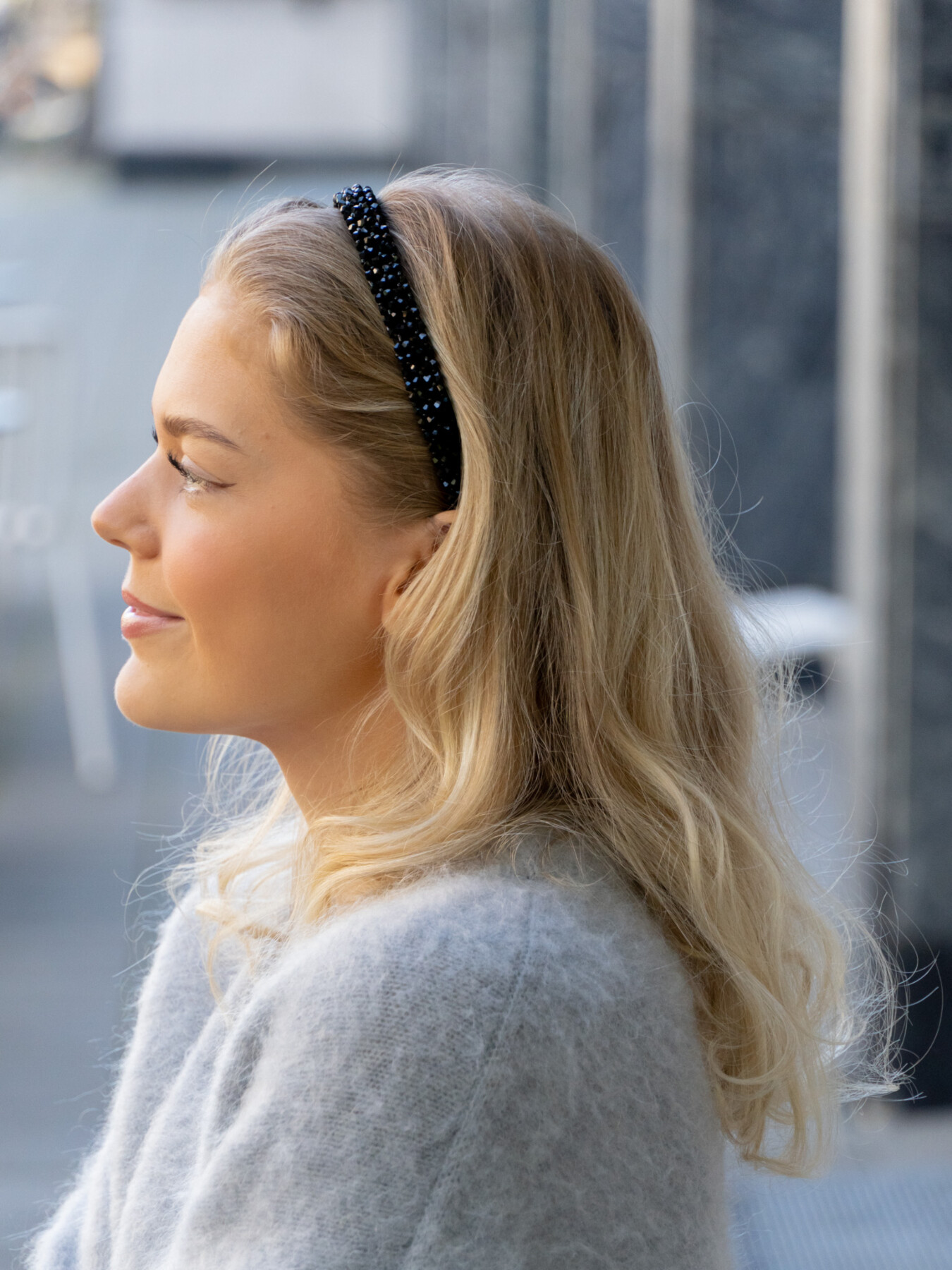 CRYSTAL BEADED HAIR BAND BLACK