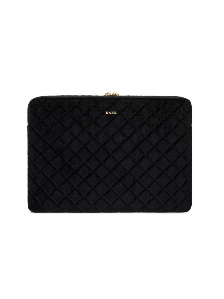 VELVET QUILTED MAC COVER BLACK