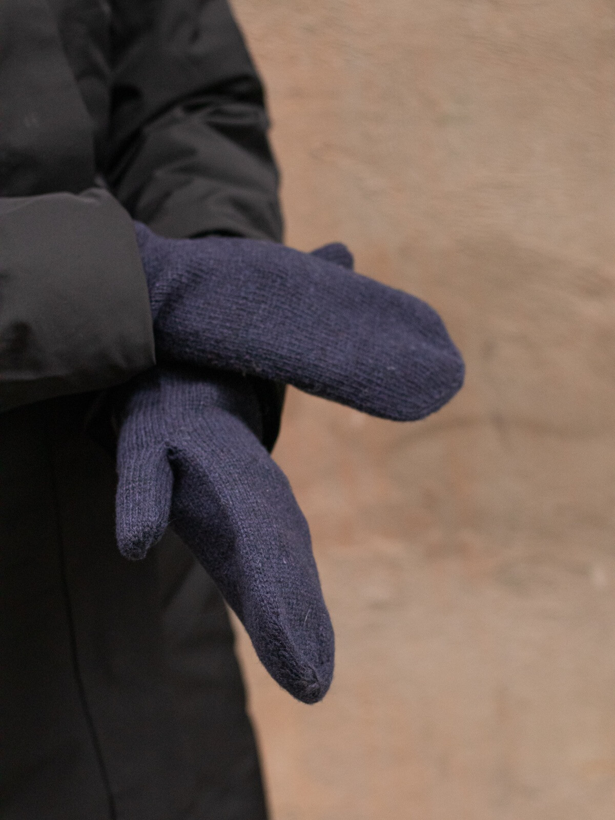 MANZINI WOOL MITTEN NAVY